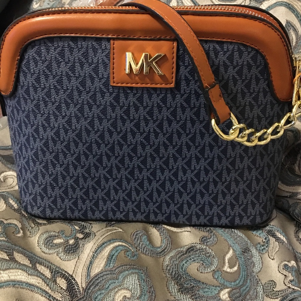 Authentic Michael Kors purse